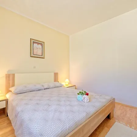 Klaudio 634 Konukevi Drenje (Istria)