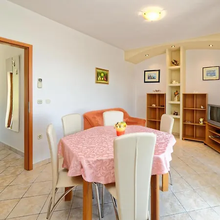 Klaudio 634 Guest house